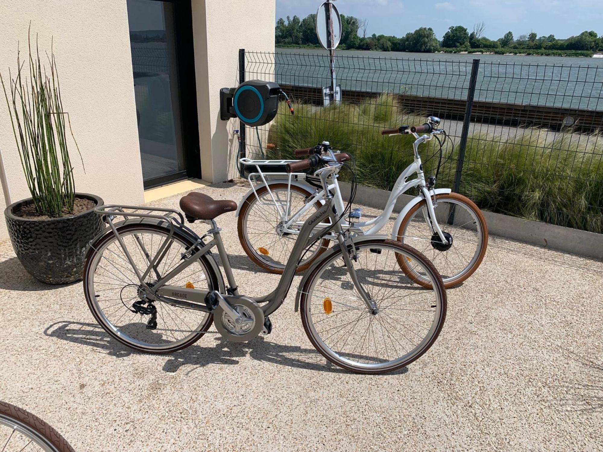 White House, Maison D'Hotes Hotel Villequier Bagian luar foto